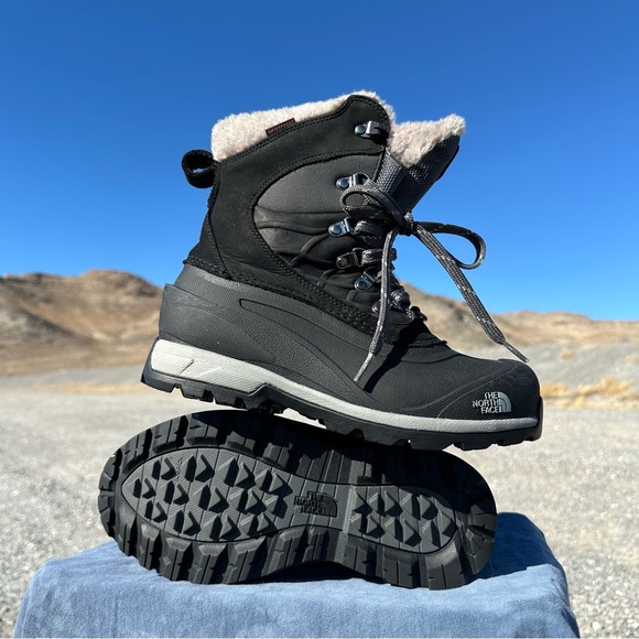 NWT The North Face Chilkat 400 Winter Boots COLOR: TNF BLACK/ZINC GREY Faux Fur - Picture 7 of 13